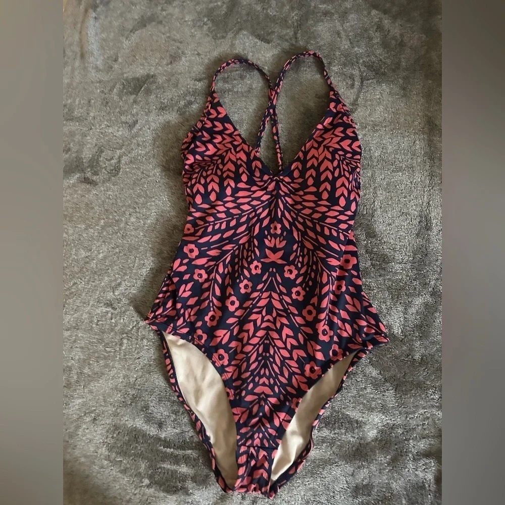 Kona Sol Swimsuit Pink and Black Patterned Size Small